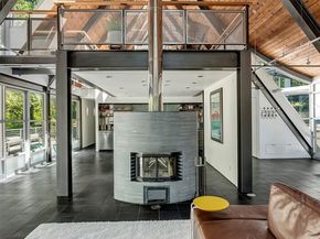 26222 SE 152nd St, Issaquah WA 98027