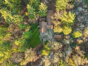 25112 SE 17th Street, Sammamish WA 98075