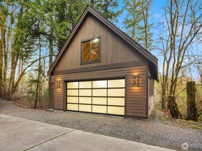 25112 SE 17th Street, Sammamish WA 98075