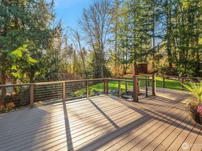 25112 SE 17th Street, Sammamish WA 98075