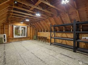 25112 SE 17th Street, Sammamish WA 98075