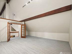 25112 SE 17th Street, Sammamish WA 98075