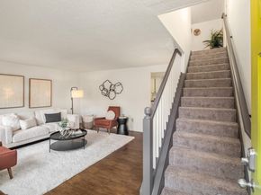 5055 7th Avenue NE, Seattle WA 98105