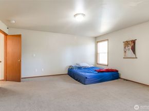 22686 129th Place SE, Kent WA 98031