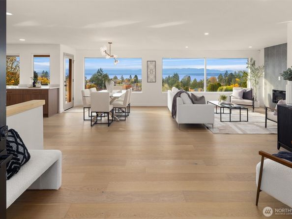 12711 9th Avenue NW, Seattle WA 98177