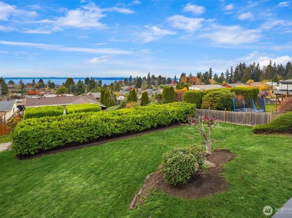 12711 9th Avenue NW, Seattle WA 98177