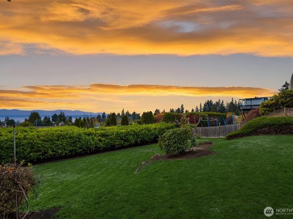 12711 9th Avenue NW, Seattle WA 98177