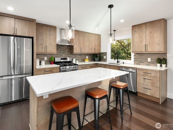 23327 19th Place W, Bothell WA 98021