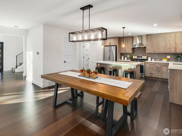 23327 19th Place W, Bothell WA 98021