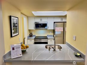 14480 NE 31st Street J101, Bellevue WA 98007