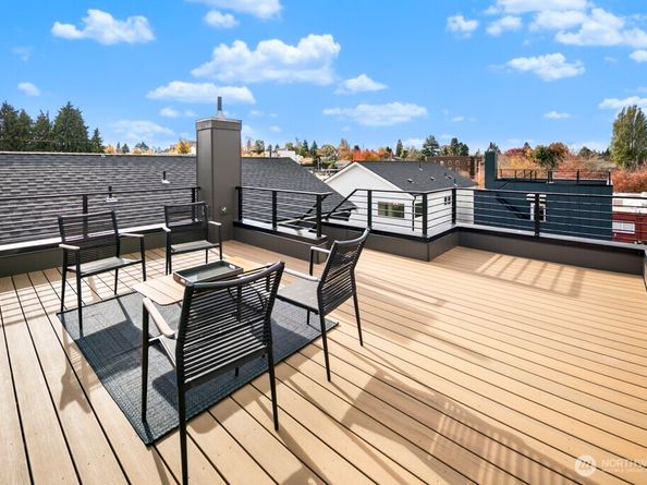 318 B N 84th Street, Seattle WA 98103