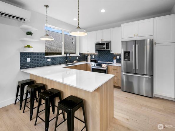 318 B N 84th Street, Seattle WA 98103