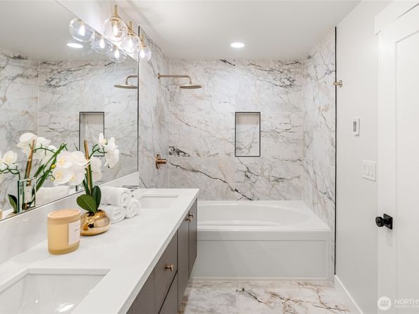 1616 21st Avenue, Seattle WA 98122