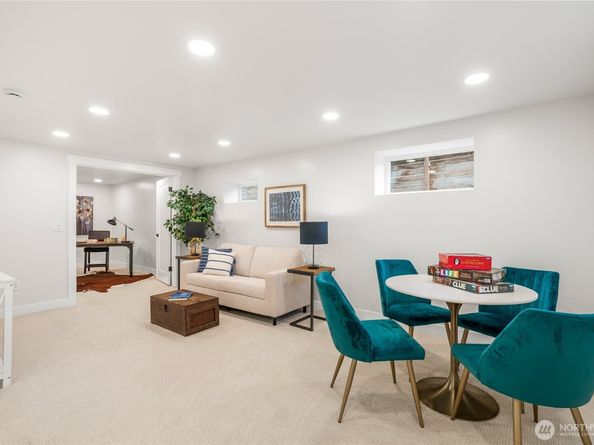 1616 21st Avenue, Seattle WA 98122