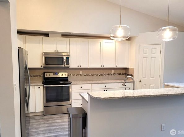 117 172nd Place SE, Bothell WA 98012