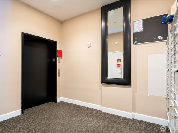 621 5th AVE N 103, Seattle WA 98109