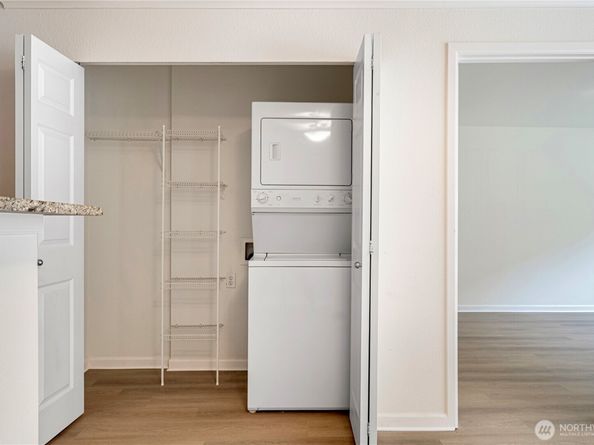 621 5th AVE N 103, Seattle WA 98109