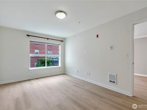 621 5th AVE N 103, Seattle WA 98109