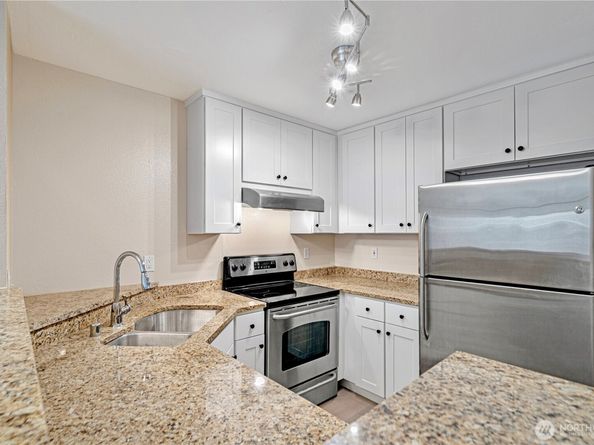 621 5th AVE N 103, Seattle WA 98109