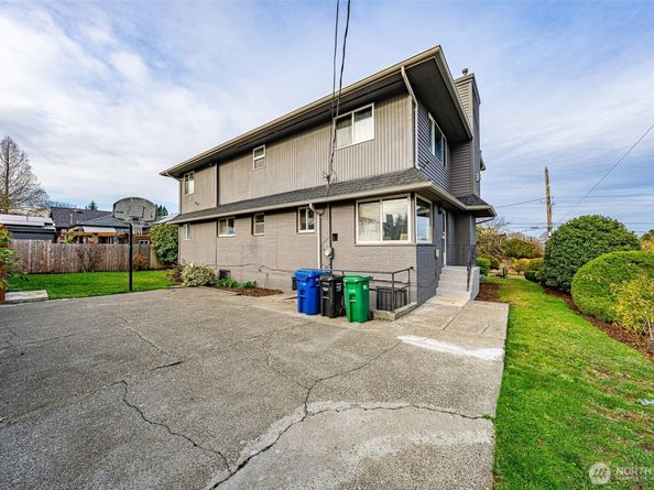 5247 S Dawson Street, Seattle WA 98118