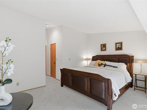 9606 NE 121st Lane, Kirkland WA 98034