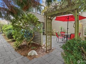 9606 NE 121st Lane, Kirkland WA 98034