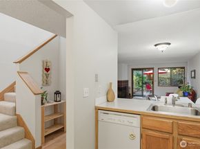 9606 NE 121st Lane, Kirkland WA 98034