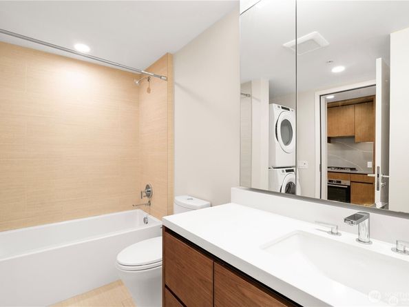 121 Stewart Street 1306, Seattle WA 98101