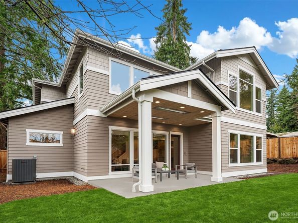 16424 NE 17th Place, Bellevue WA 98008