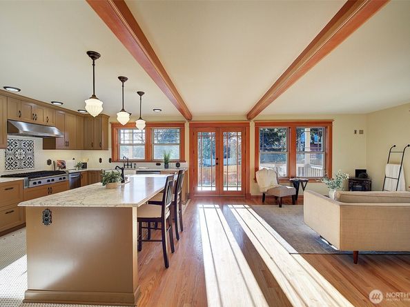 311 NE 117th Street, Seattle WA 98125