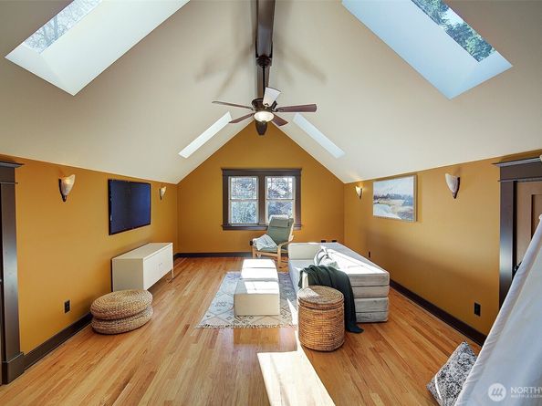 311 NE 117th Street, Seattle WA 98125