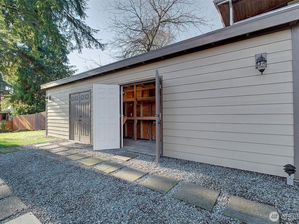 311 NE 117th Street, Seattle WA 98125