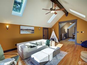 311 NE 117th Street, Seattle WA 98125