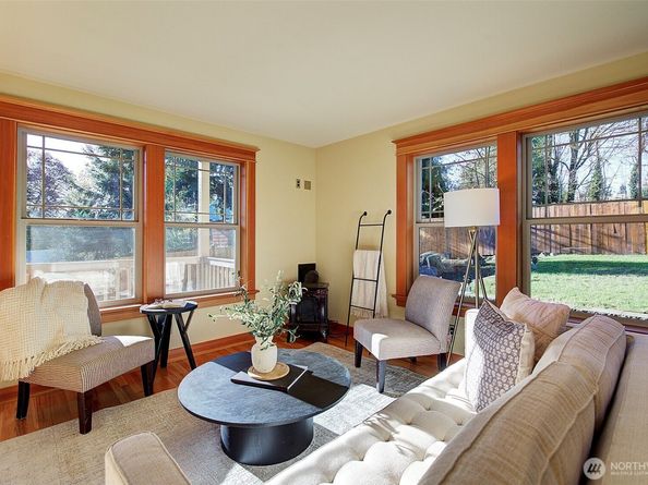 311 NE 117th Street, Seattle WA 98125