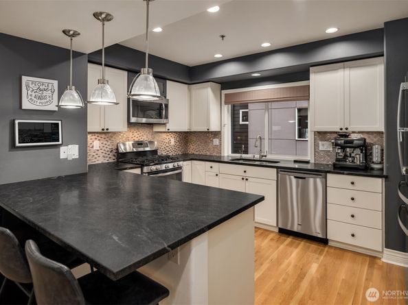 1416 6th Avenue N, Seattle WA 98109