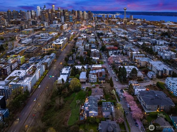 1416 6th Avenue N, Seattle WA 98109