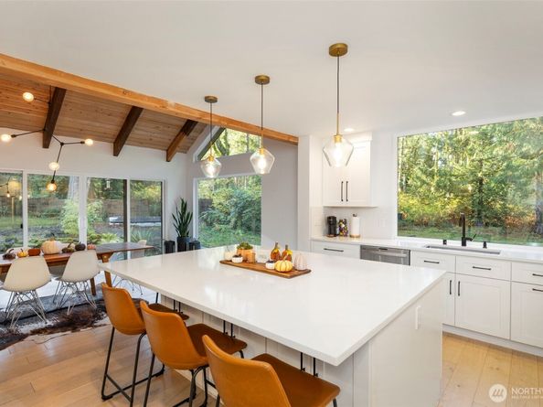 16455 Agate Point Road NE, Bainbridge Island WA 98110