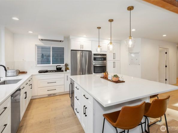 16455 Agate Point Road NE, Bainbridge Island WA 98110