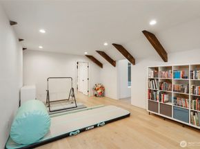 16455 Agate Point Road NE, Bainbridge Island WA 98110