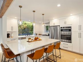 16455 Agate Point Road NE, Bainbridge Island WA 98110