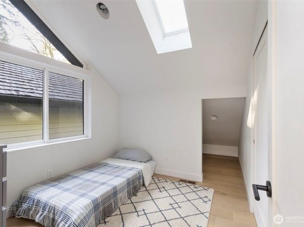 16455 Agate Point Road NE, Bainbridge Island WA 98110