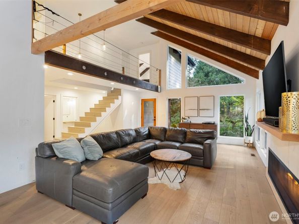 16455 Agate Point Road NE, Bainbridge Island WA 98110