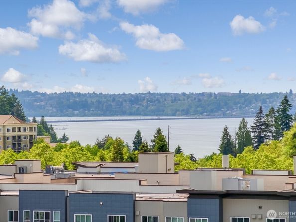 10700 NE 4th Street 1006, Bellevue WA 98004