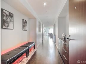 10700 NE 4th Street 1006, Bellevue WA 98004