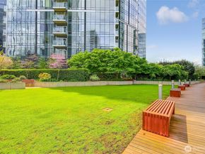 10700 NE 4th Street 1006, Bellevue WA 98004