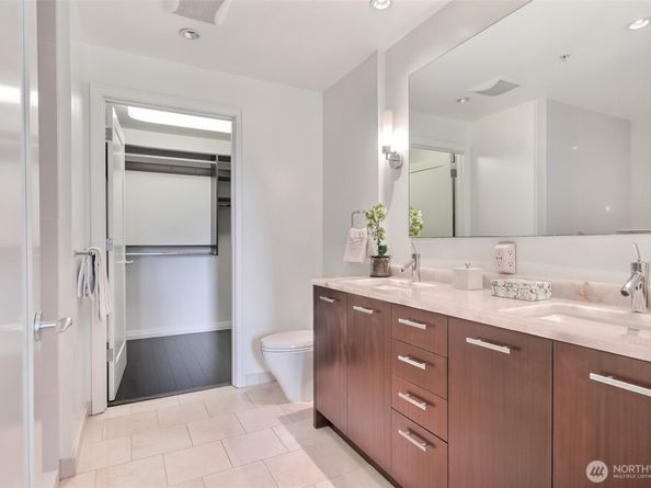 10700 NE 4th Street 1006, Bellevue WA 98004