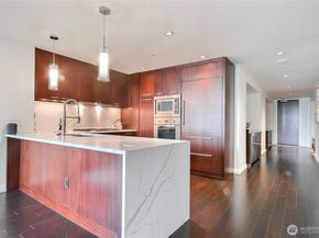 10700 NE 4th Street 1006, Bellevue WA 98004