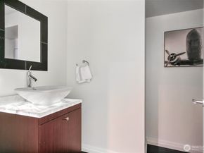 10700 NE 4th Street 1006, Bellevue WA 98004