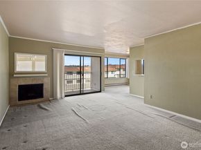 1588 Naval Avenue 10, Bremerton WA 98312