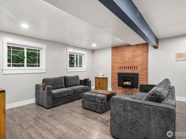 12391 S Keyport Road NE, Poulsbo WA 98370